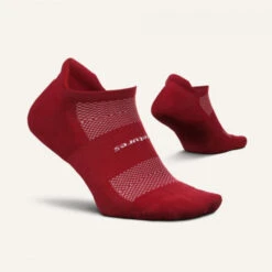 Feetures High Performance Cushion No Show Tab Socks